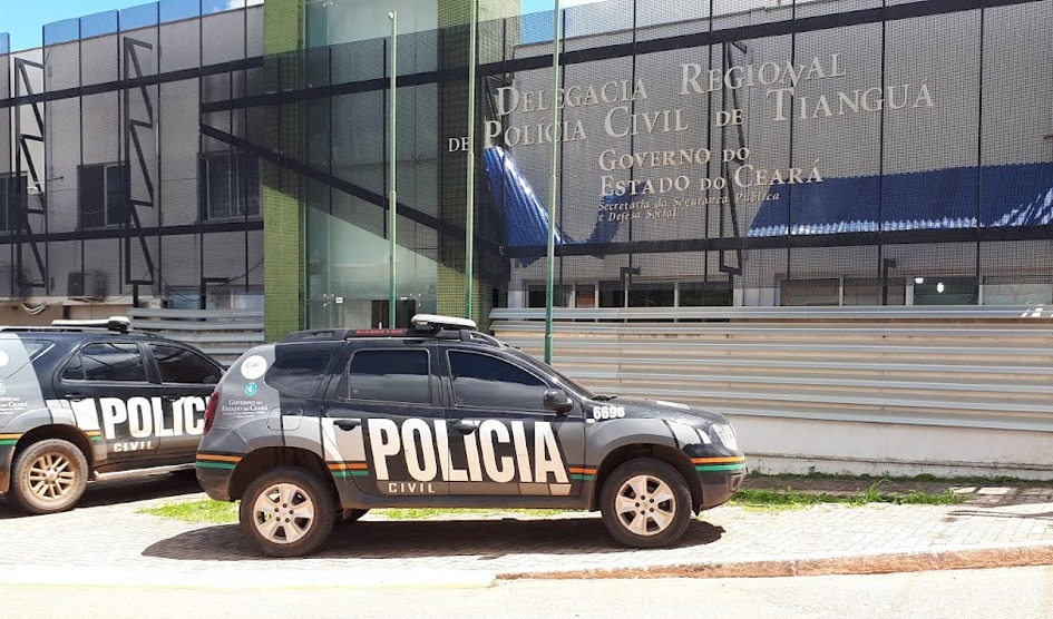 Jovem é baleada durante cortejo para o enterro do pai em Tianguá, no interior do Ceará