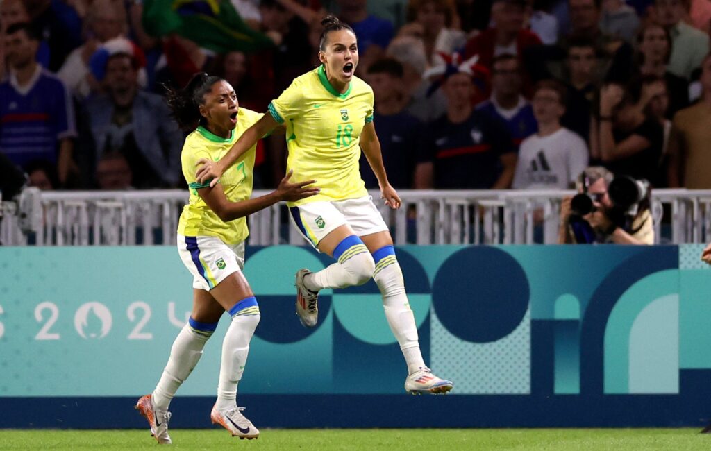 Futebol feminino: Brasil derrota a França e vai à semi em Paris-2024