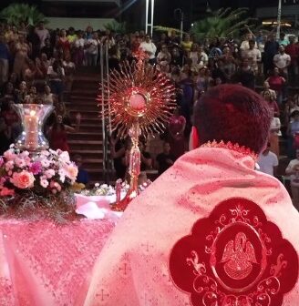 Angelus Solidário marca abertura da Caminhada com Maria