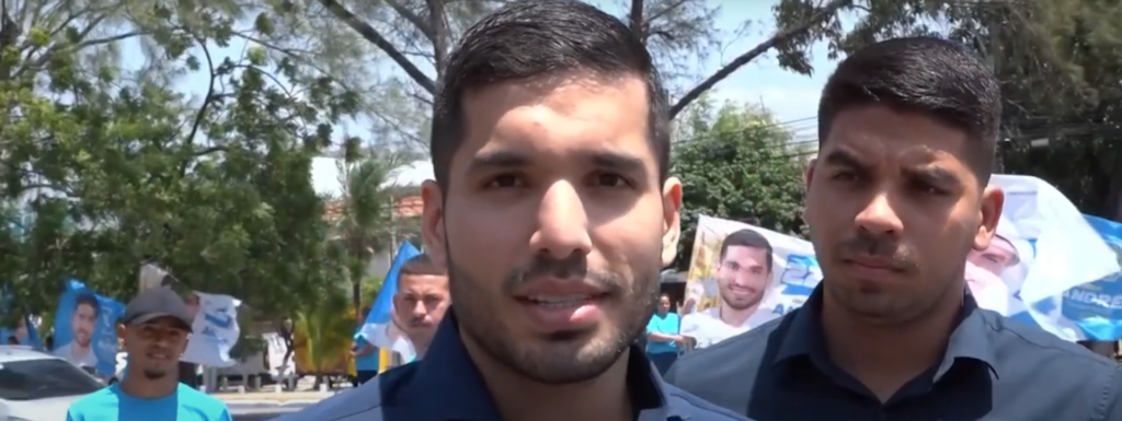 André Fernandes recebe apoio de Jair Bolsonaro em motocarreata por Fortaleza