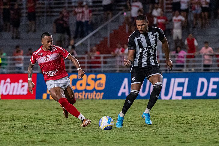 Ceará vence CRB por 2 a 0 jogando fora, pela Série B