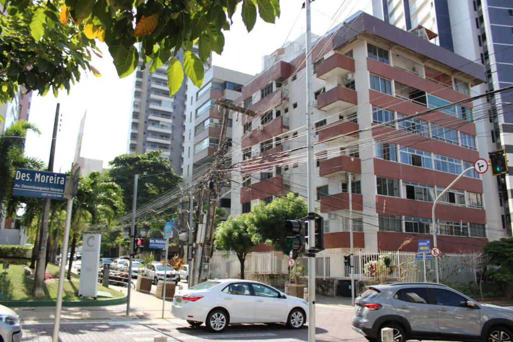 Avenida Desembargador Moreira passará por obras para substituição de fiação aérea por rede elétrica subterrânea