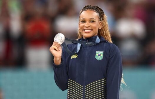 Rebeca Andrade se torna brasileira com mais medalhas na história dos Jogos Olímpicos