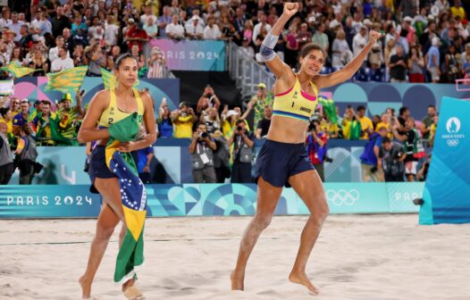 Ana Patrícia e Duda faturam medalha de ouro no vôlei de praia feminino