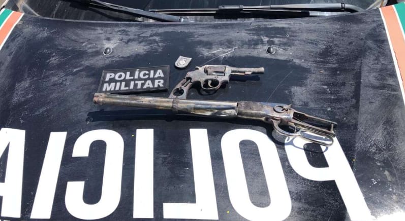 Armas e novos focos de incêndio são encontrados em fábrica de colchões em Maracanaú