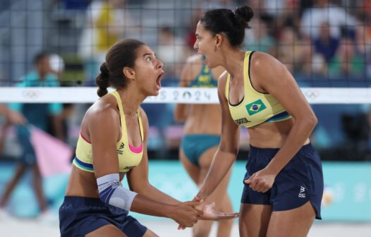 Ana Patrícia e Duda vão disputar o ouro no vôlei de praia nas Olimpíadas