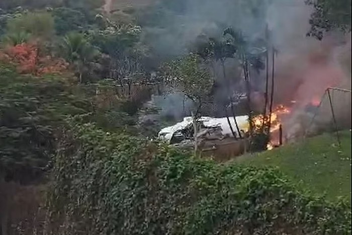 Avião que caiu em Vinhedo não comunicou emergência durante voo, diz FAB