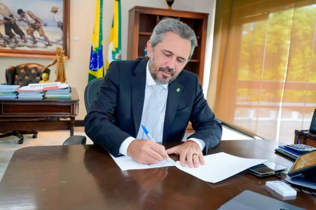 Elmano envia para Assembleia Legislativa ampliação de acesso ao Centro de Idiomas