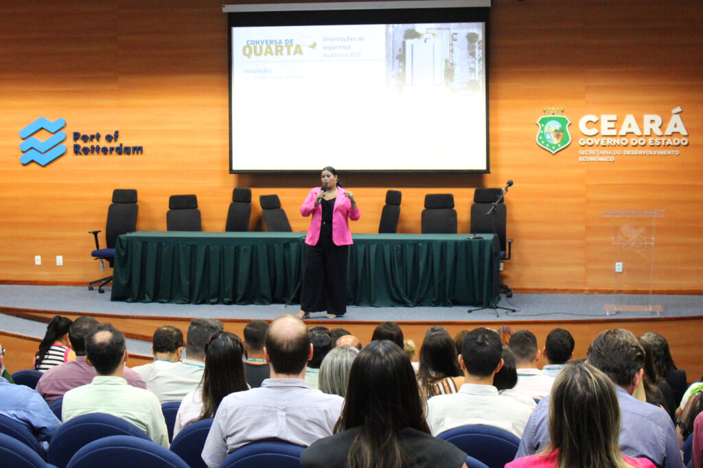 Alece promove palestra no Pecém sobre combate à violência doméstica