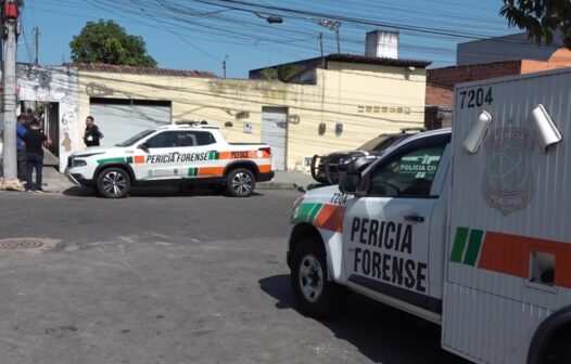 Vendedor ambulante é morto a tiros na vila de casas em que morava, em Fortaleza