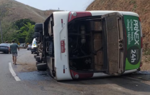 Acidente rodoviário com time de futebol americano do Coritiba a caminho do Rio deixa 3 mortos