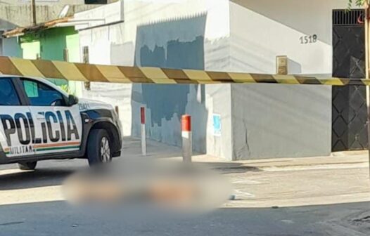 Casal proibido por facção de andar em bairro de Fortaleza é baleado e homem acaba morto