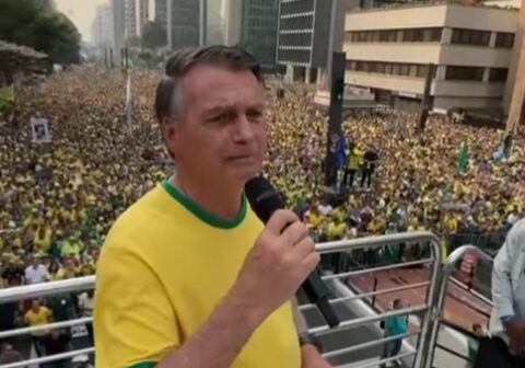 Bolsonaro participa de ato contra STF em ato na Paulista