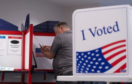 Votação presencial para eleição dos EUA começa em 3 Estados