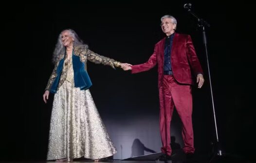 Caetano Veloso e Maria Bethânia encantam público paraense com hit de Joelma em show em Belém