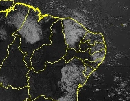 Ceará começa o sábado com tempo nublado e previsão de chuvas isoladas para o fim de semana