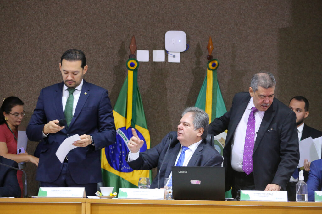 Assembleia Legislativa do Ceará aprova gratuidade no transporte durante as eleições