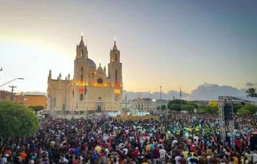 Festejos de São Francisco de Assis em Canindé chegam ao fim com exibição de relíquia vinda da Itália