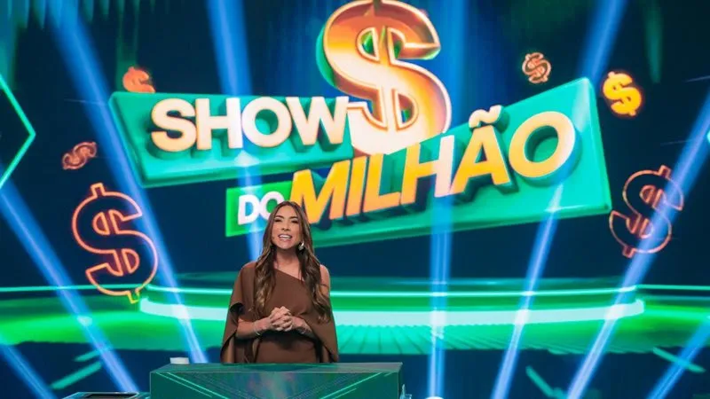 Patrícia Abravanel faz abertura do Show do Milhão igual a Silvio Santos