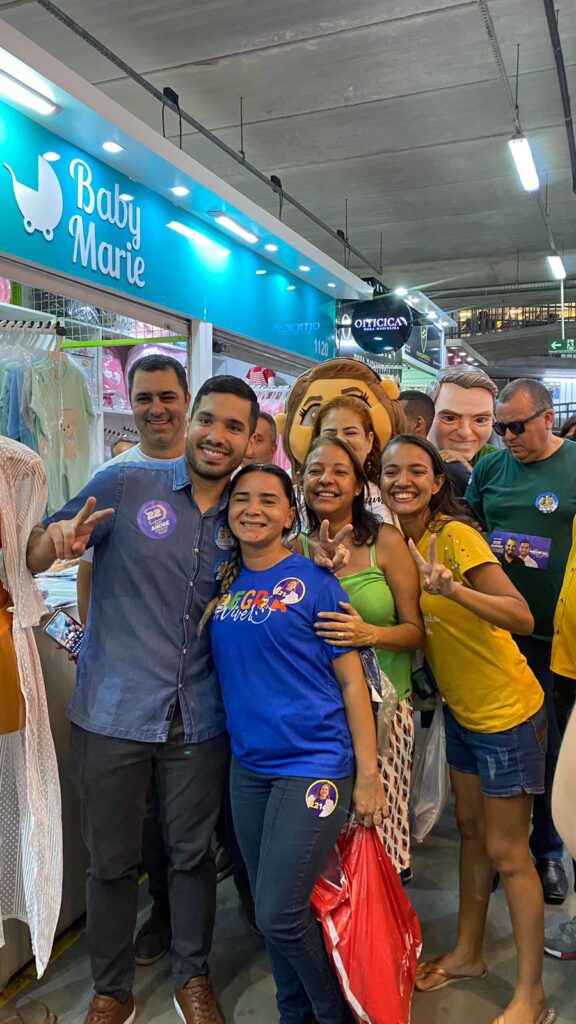 Em evento com apoiadores André Fernandes diz que conta com apoio de amigos e familiares