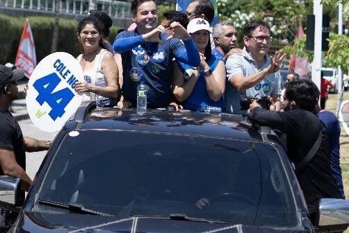 Capitão Wagner realiza carreata na Avenida Beira Mar de Fortaleza