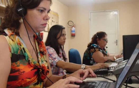 Plantão Gramatical de Fortaleza celebra aniversário de 44 anos de dedicação a tirar dúvidas da língua portuguesa