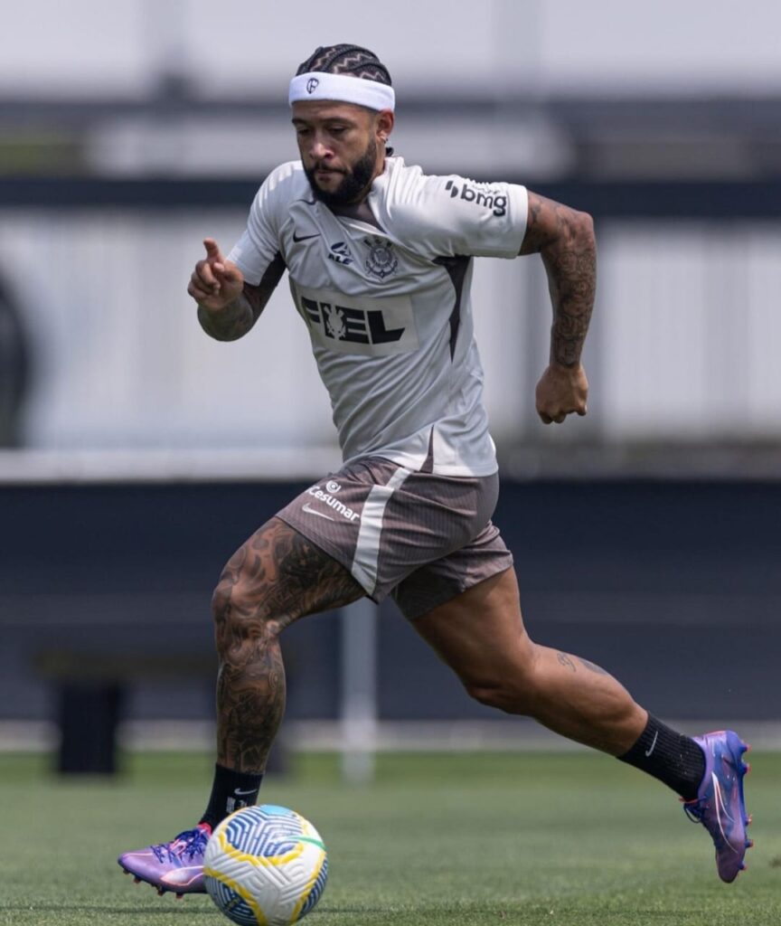 Que dia Memphis Depay vai jogar? Veja estreia pelo Corinthians