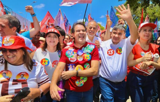 Em fim de semana de campanha, Evandro Leitão recebe apoio do ministro Wellington Dias