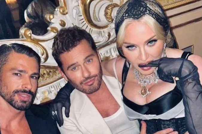 Cauã Reymond aparece no Instagram de Madonna e mostra jantar luxuoso em Milão