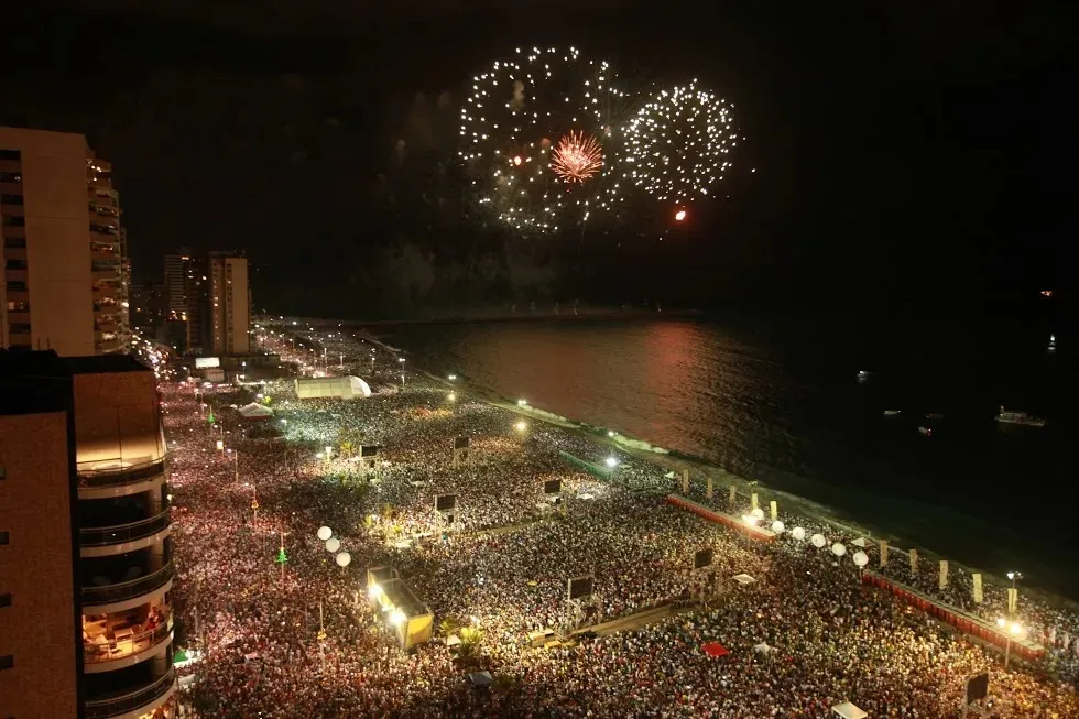 Pelo segundo ano seguido, Réveillon de Fortaleza 2025 terá três dias de festa; atrações serão divulgadas nesta terça-feira (24)