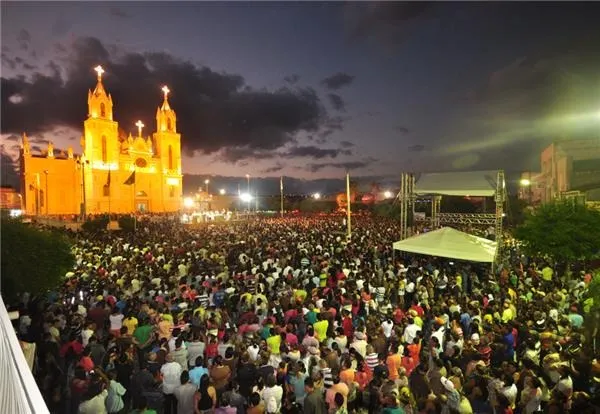 Qual o dia da festa de São Francisco em Canindé?