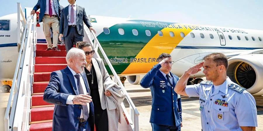 Após pane com avião presidencial, Lula usará maior modelo da FAB para ir à Rússia