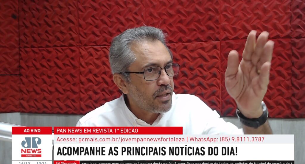 "Está se mostrando uma pessoa que só pensa em poder", diz Elmano sobre apoio de Roberto Cláudio a André