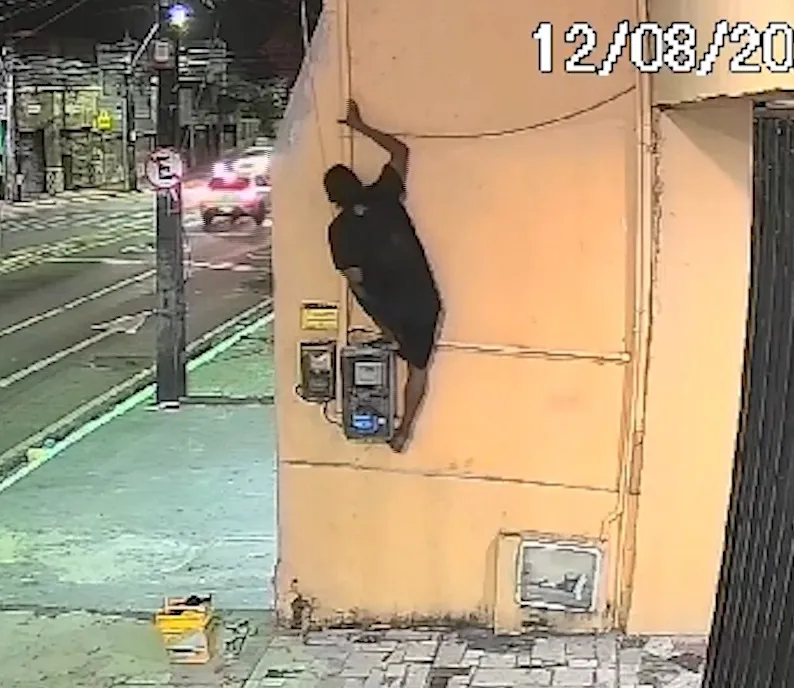 Homem invade e furta a mesma casa quatro vezes no Centro de Fortaleza