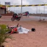 Homem e mulher são baleados enquanto andavam de moto na BR-222 e homem morre