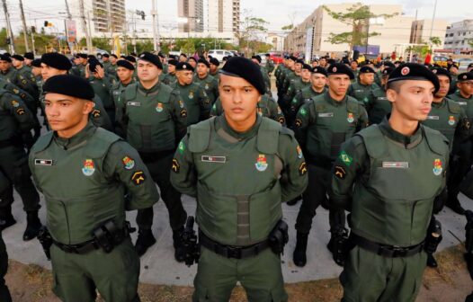 Governo do Ceará realiza solenidades para promover mais de 2 mil militares