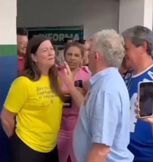 Sobral: eleitores registram cena de tensão entre Oscar Rodrigues e Lia Gomes em local de votação