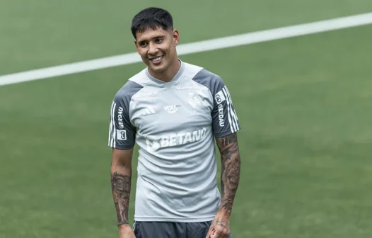 Zaracho é relacionado contra o River e Atlético-MG trocará gramado para final da Copa do Brasil