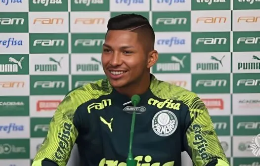 Rony encara duelo com Juventude como final e vê Palmeiras em alta: ‘Semanas produtivas’