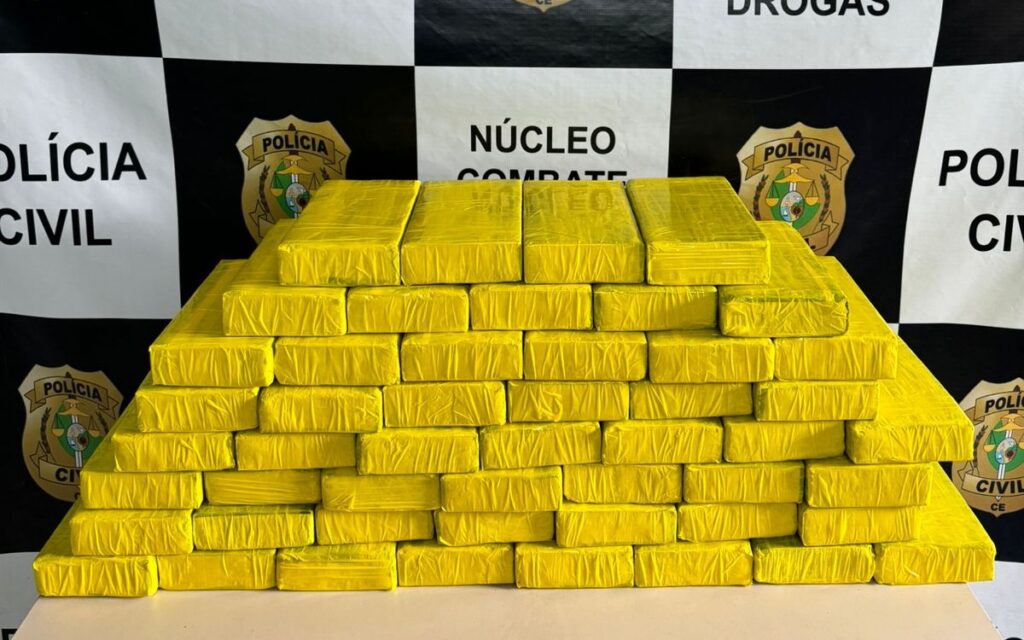 Polícia Civil apreende 51 Kg de cocaína em caminhão-cegonha no Ceará