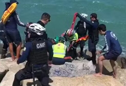 Pescador morre após escorregar e cair do espigão na Praia de Iracema, em Fortaleza