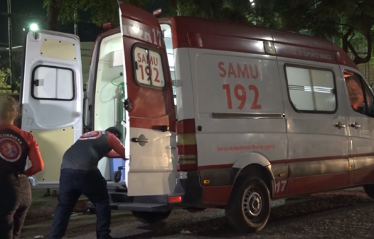 Morador de rua é atropelado por caminhão ao dormir debaixo do veículo, em Fortaleza