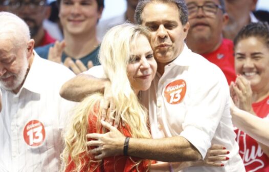 Luizianne é aplaudida em ato de Evandro Leitão com presença de Lula, em Fortaleza