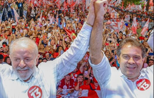 “Essa cidade não pode ter um negacionista”, declara Lula em evento de apoio a Evandro