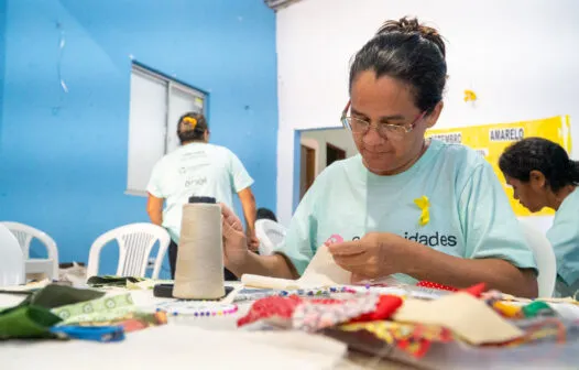 Projeto oferece capacitação em artesanato sustentável para mulheres da comunidade Serviluz