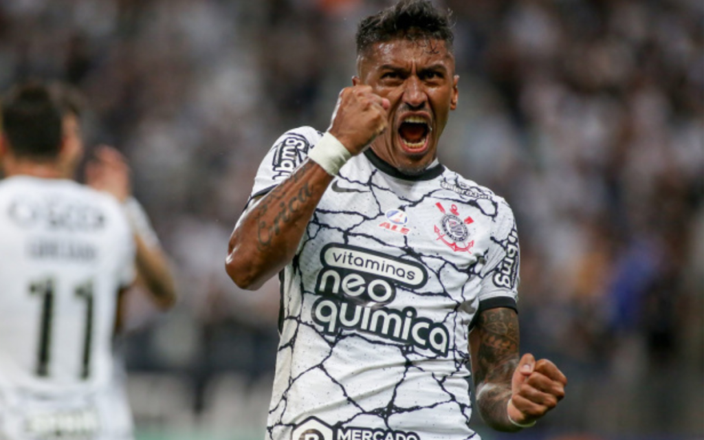 Ídolo do Corinthians, volante Paulinho anuncia jogo de despedida: ‘Saudade e gratidão’