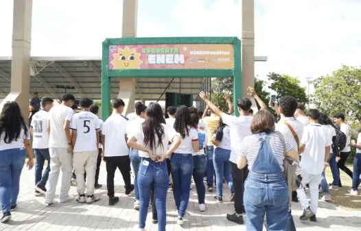 “Esquenta Enem” reúne 1.200 estudantes para aulão preparatório em Fortaleza nesta sexta-feira (25)