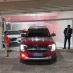 Prefeito do PT perde eleição no Ceará e paga aposta de R$ 750 mil com três carros de luxo