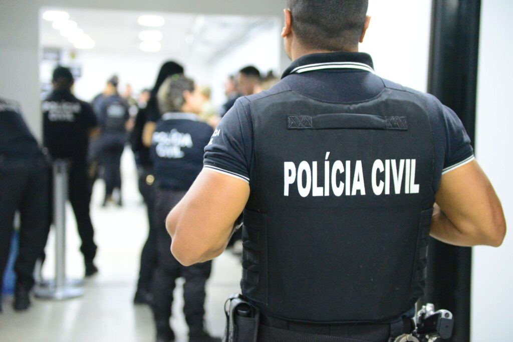 Acidente: policial civil morre após carro sair da pista em Mauriti, no interior do Ceará