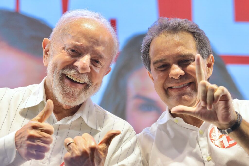 Após vitória, Evandro parabeniza Lula por aniversário e agradece apoio em campanha